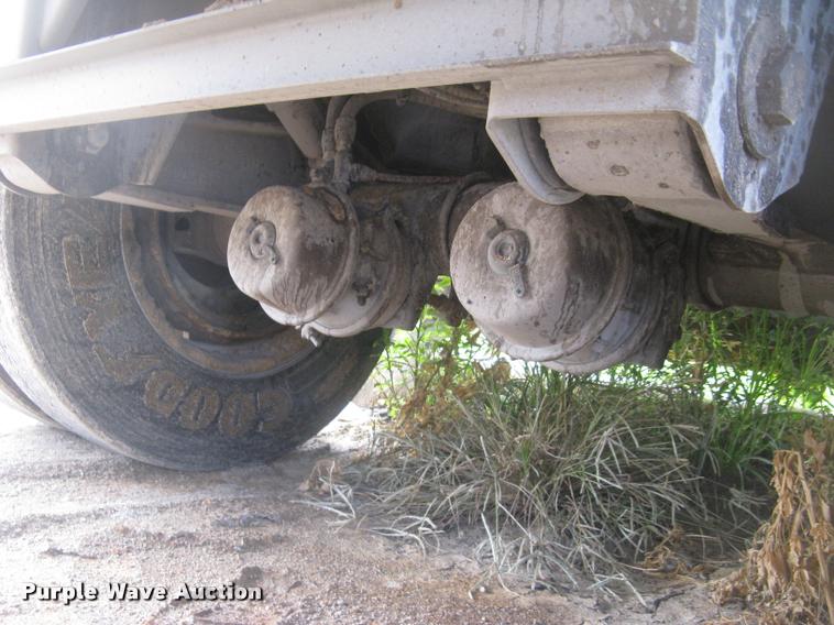 image for item L2264 2012 Wilson DWBT-650 belt trailer