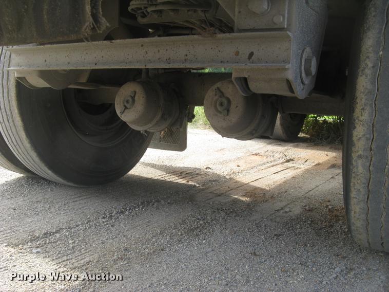 image for item L2264 2012 Wilson DWBT-650 belt trailer