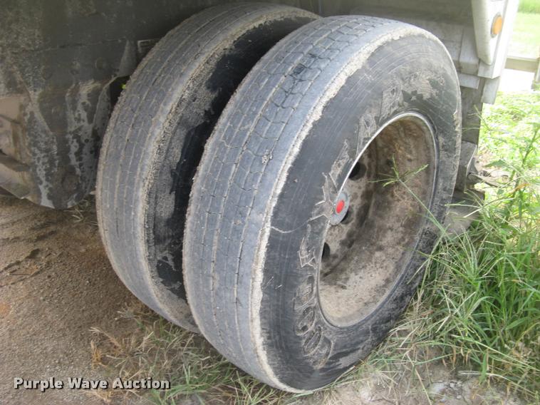 image for item L2264 2012 Wilson DWBT-650 belt trailer