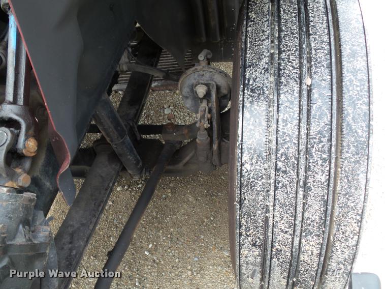 image for item L5630 2005 International TranStar 8600 semi truck