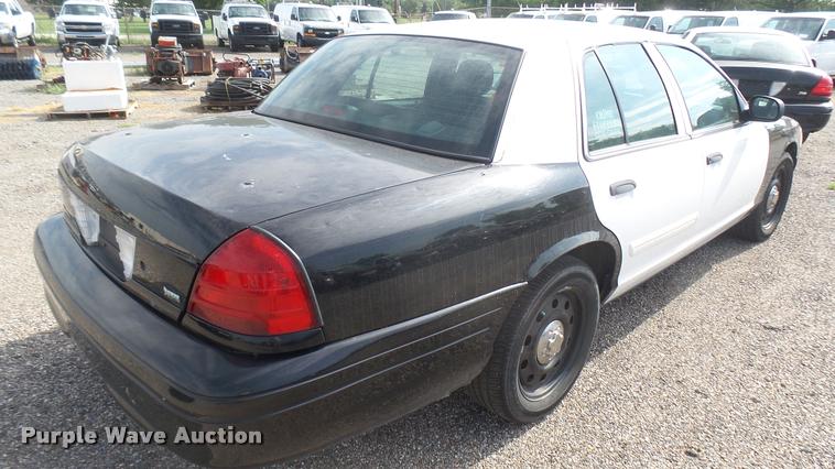 image for item DB3379 2010 Ford Crown Victoria Police Interceptor