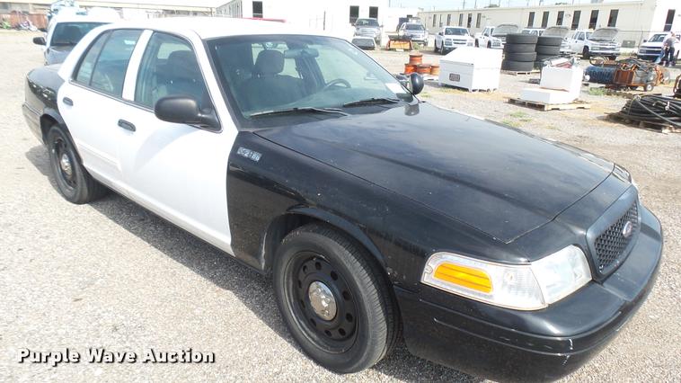 image for item DB3379 2010 Ford Crown Victoria Police Interceptor