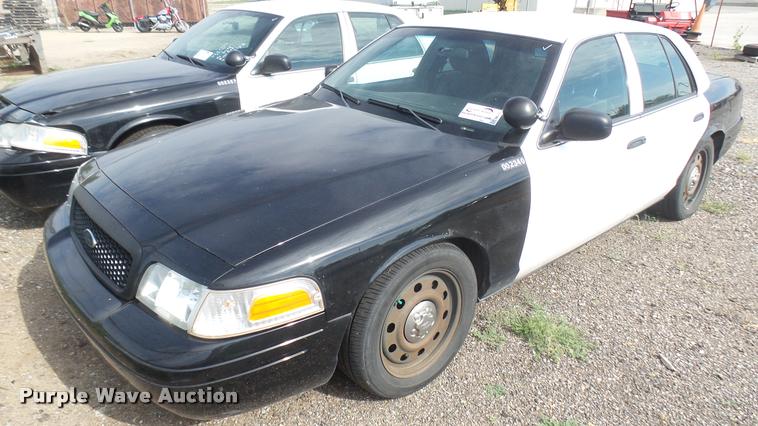 image for item DB3381 2011 Ford Crown Victoria Police Interceptor