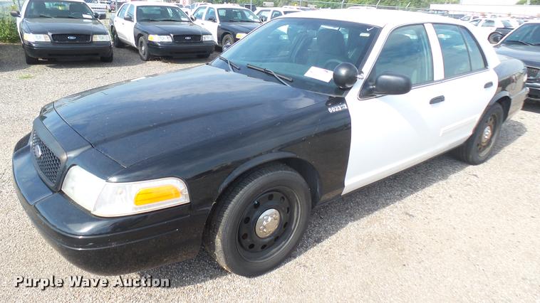 image for item DB3382 2011 Ford Crown Victoria Police Interceptor