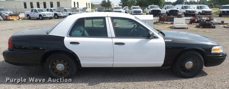 image for item DB3382 2011 Ford Crown Victoria Police Interceptor