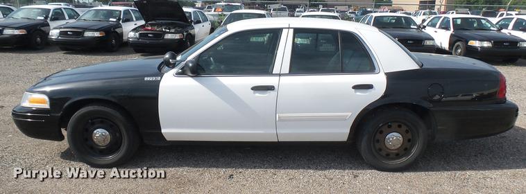 image for item DB3382 2011 Ford Crown Victoria Police Interceptor