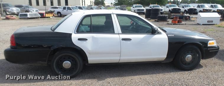 image for item DB3383 2011 Ford Crown Victoria Police Interceptor