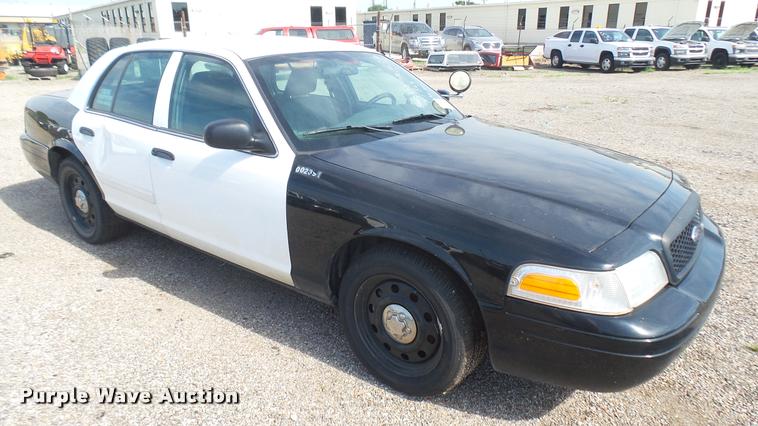 image for item DB3383 2011 Ford Crown Victoria Police Interceptor