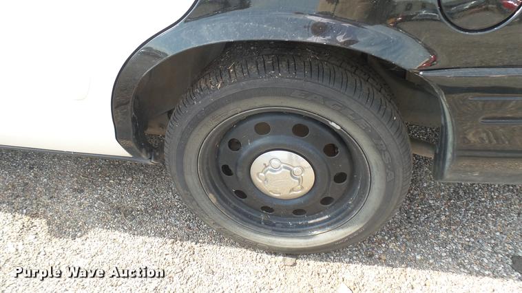 image for item DB3383 2011 Ford Crown Victoria Police Interceptor