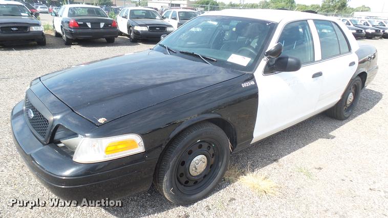image for item DB3384 2011 Ford Crown Victoria Police Interceptor