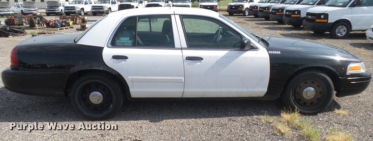 image for item DB3384 2011 Ford Crown Victoria Police Interceptor