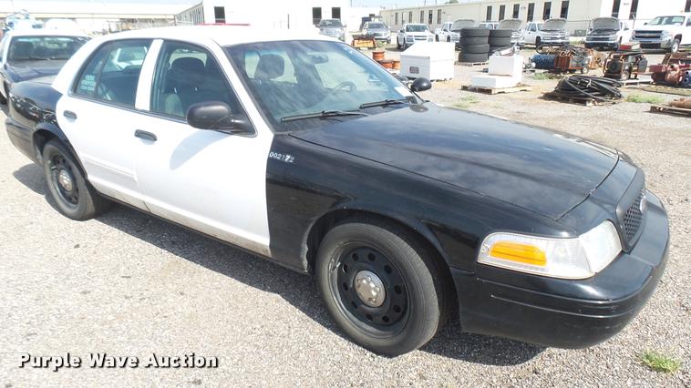 image for item DB3385 2010 Ford Crown Victoria Police Interceptor