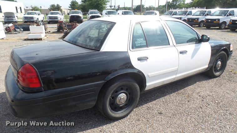 image for item DB3385 2010 Ford Crown Victoria Police Interceptor