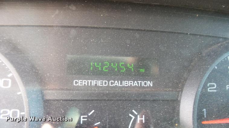 image for item DB3385 2010 Ford Crown Victoria Police Interceptor