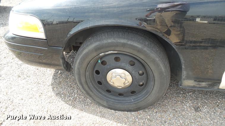 image for item DB3385 2010 Ford Crown Victoria Police Interceptor