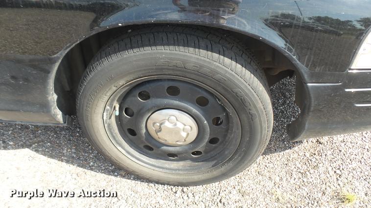 image for item DB3385 2010 Ford Crown Victoria Police Interceptor