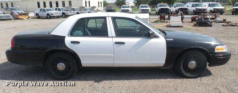 image for item DB3386 2011 Ford Crown Victoria Police Interceptor