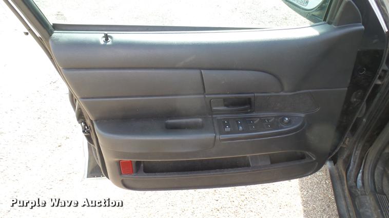 image for item DB3386 2011 Ford Crown Victoria Police Interceptor