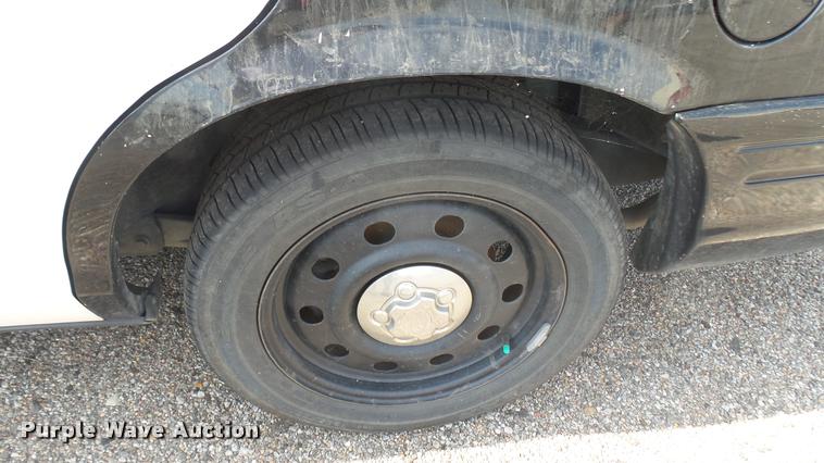 image for item DB3386 2011 Ford Crown Victoria Police Interceptor