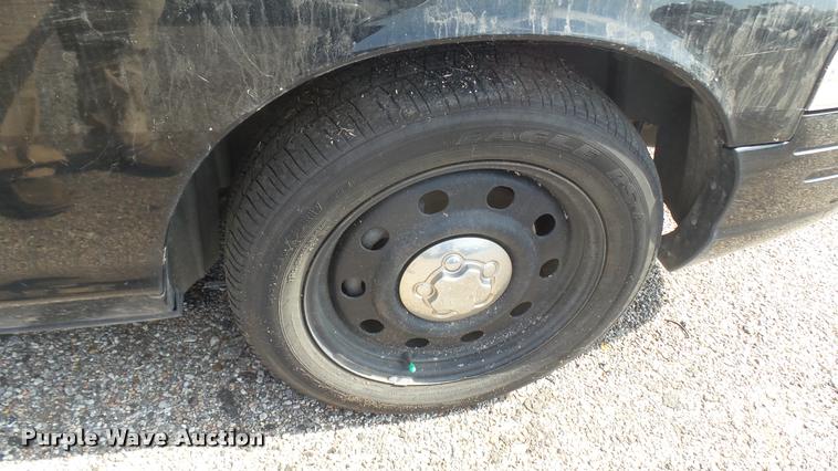 image for item DB3386 2011 Ford Crown Victoria Police Interceptor