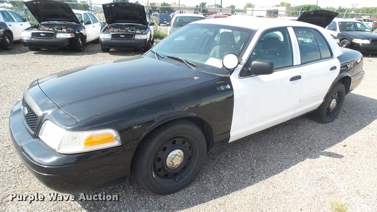 image for item DB3389 2010 Ford Crown Victoria Police Interceptor