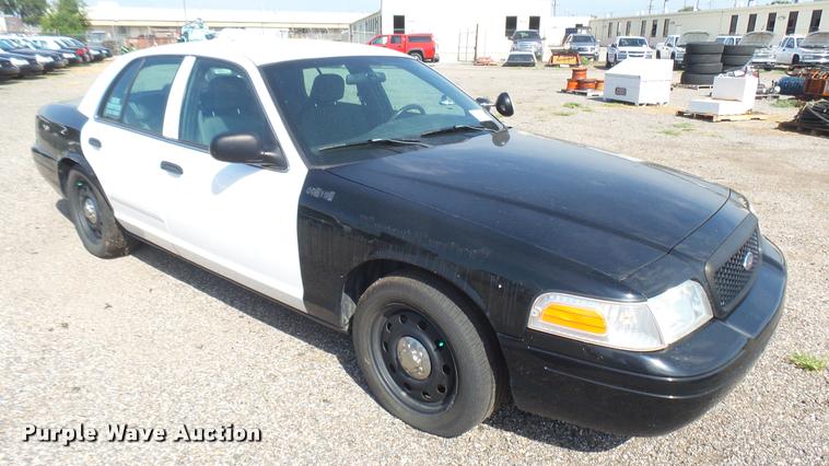 image for item DB3389 2010 Ford Crown Victoria Police Interceptor