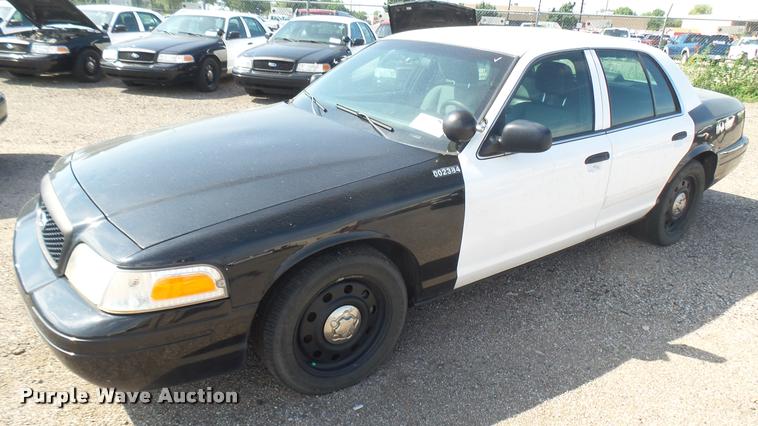 image for item DB3390 2011 Ford Crown Victoria Police Interceptor