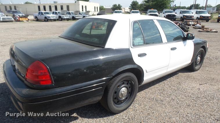 image for item DB3390 2011 Ford Crown Victoria Police Interceptor