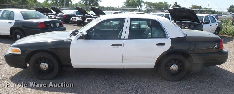 image for item DB3390 2011 Ford Crown Victoria Police Interceptor