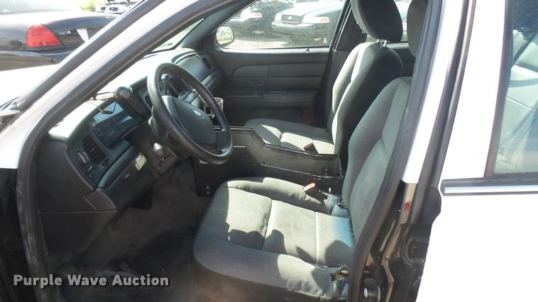 image for item DB3390 2011 Ford Crown Victoria Police Interceptor