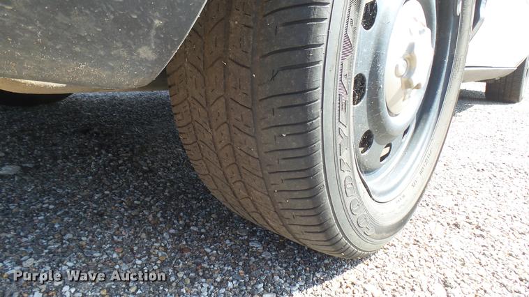 image for item DB3390 2011 Ford Crown Victoria Police Interceptor