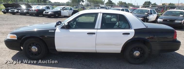 image for item DB3392 2009 Ford Crown Victoria Police Interceptor
