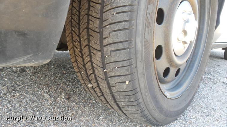 image for item DB3392 2009 Ford Crown Victoria Police Interceptor