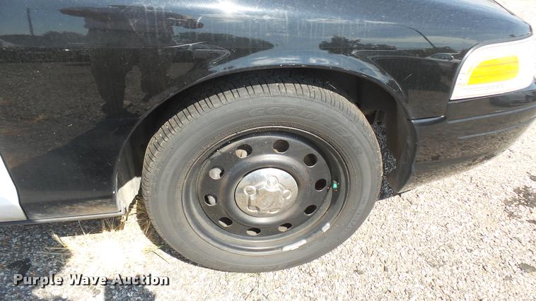 image for item DB3394 2009 Ford Crown Victoria Police Interceptor