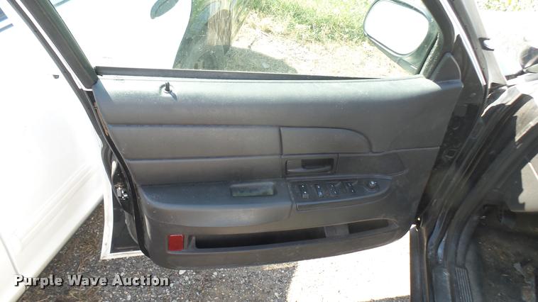 image for item DB3396 2011 Ford Crown Victoria Police Interceptor