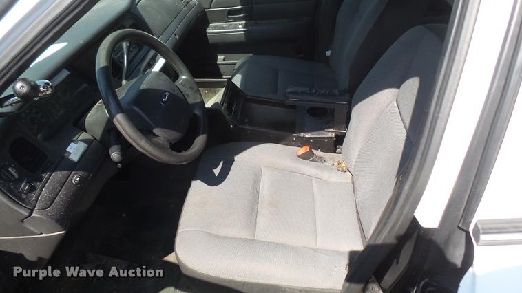 image for item DB3396 2011 Ford Crown Victoria Police Interceptor