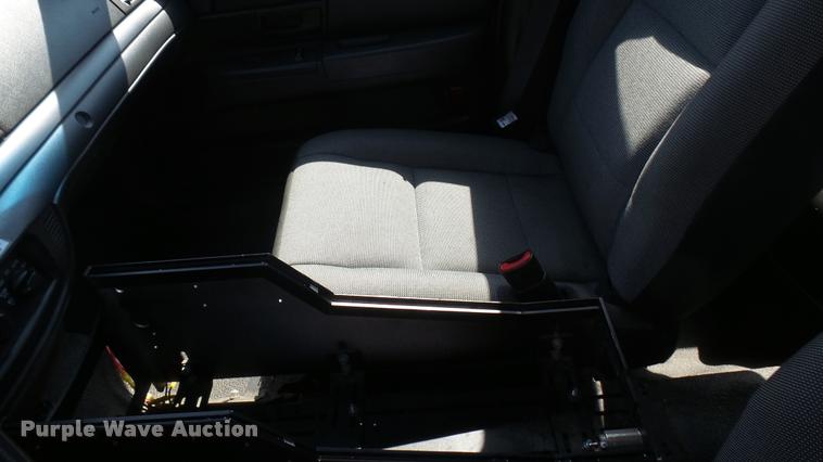 image for item DB3397 2010 Ford Crown Victoria Police Interceptor