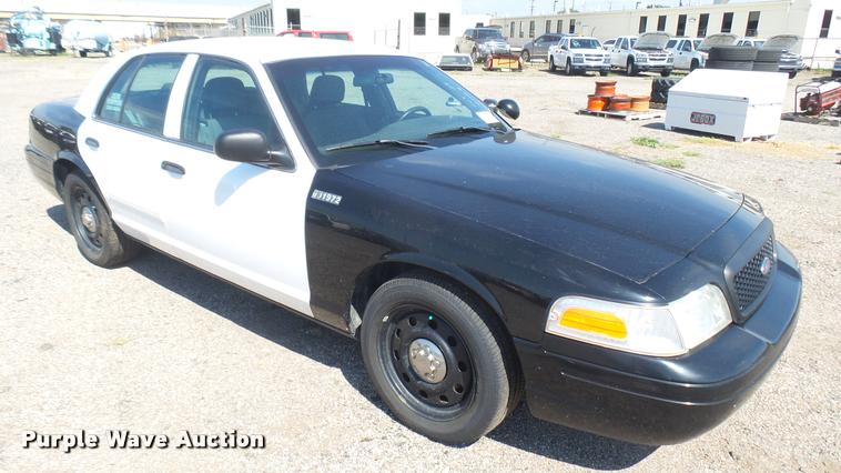 image for item DB3398 2009 Ford Crown Victoria Police Interceptor
