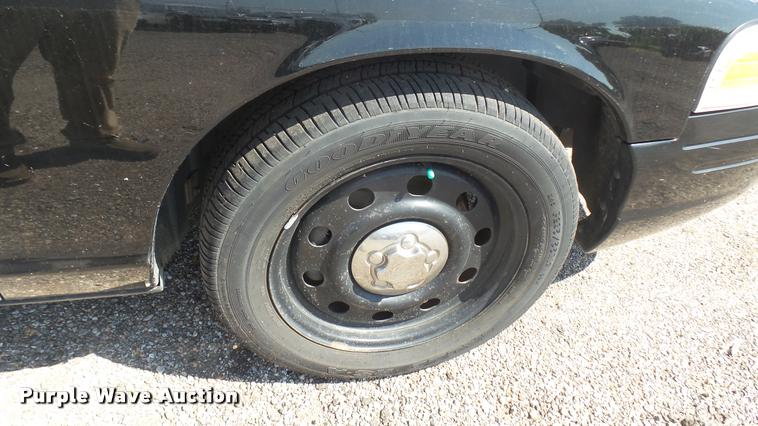 image for item DB3398 2009 Ford Crown Victoria Police Interceptor