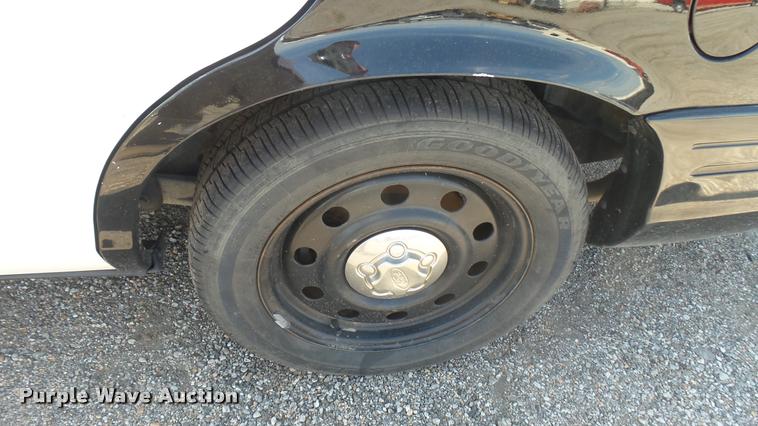 image for item DB3398 2009 Ford Crown Victoria Police Interceptor