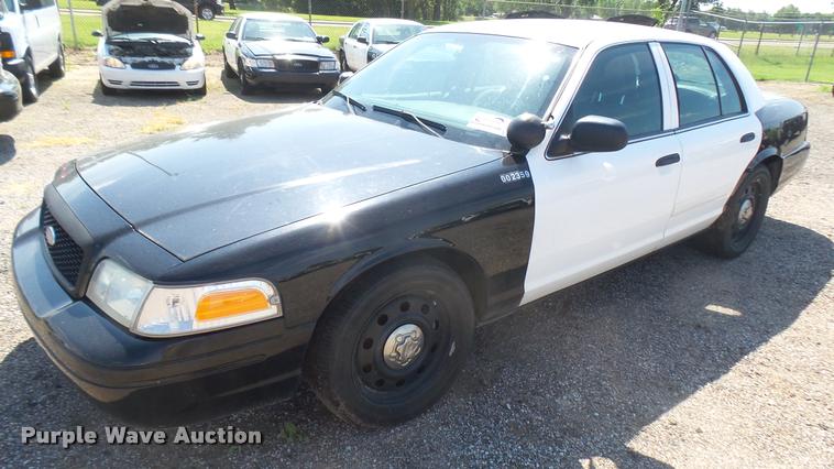image for item DB3399 2011 Ford Crown Victoria Police Interceptor