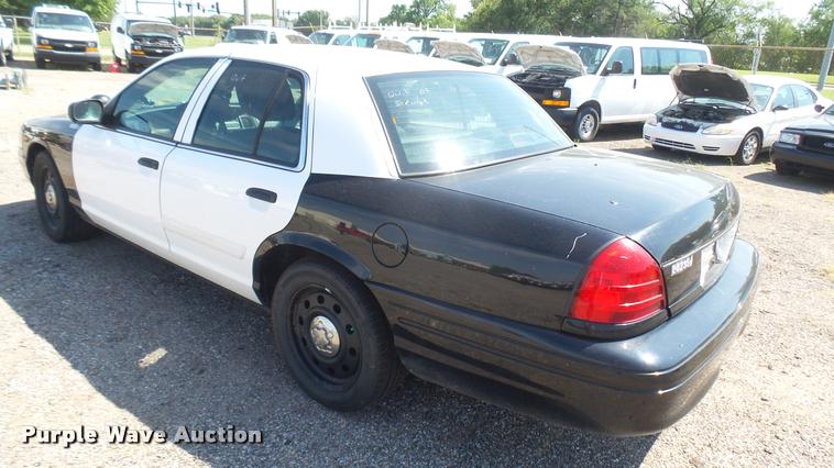 image for item DB3399 2011 Ford Crown Victoria Police Interceptor
