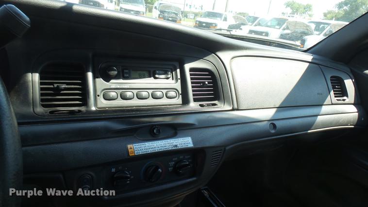 image for item DB3399 2011 Ford Crown Victoria Police Interceptor