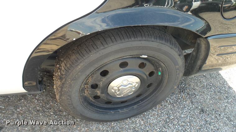 image for item DB3399 2011 Ford Crown Victoria Police Interceptor