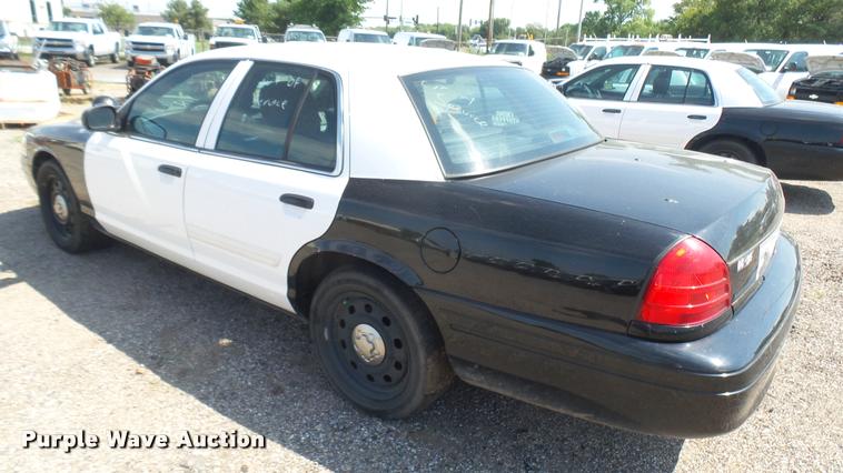 image for item DB3400 2011 Ford Crown Victoria Police Interceptor