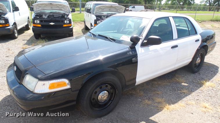 image for item DB3402 2010 Ford Crown Victoria Police Interceptor