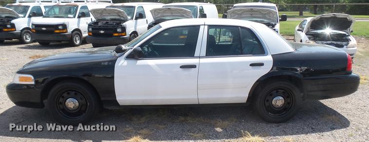 image for item DB3402 2010 Ford Crown Victoria Police Interceptor