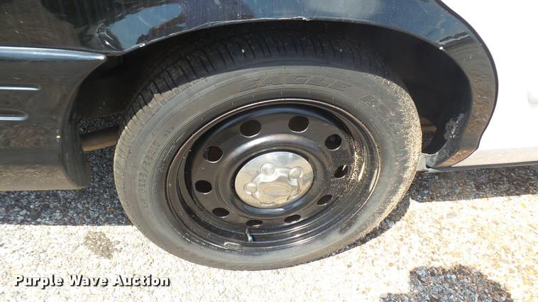 image for item DB3402 2010 Ford Crown Victoria Police Interceptor