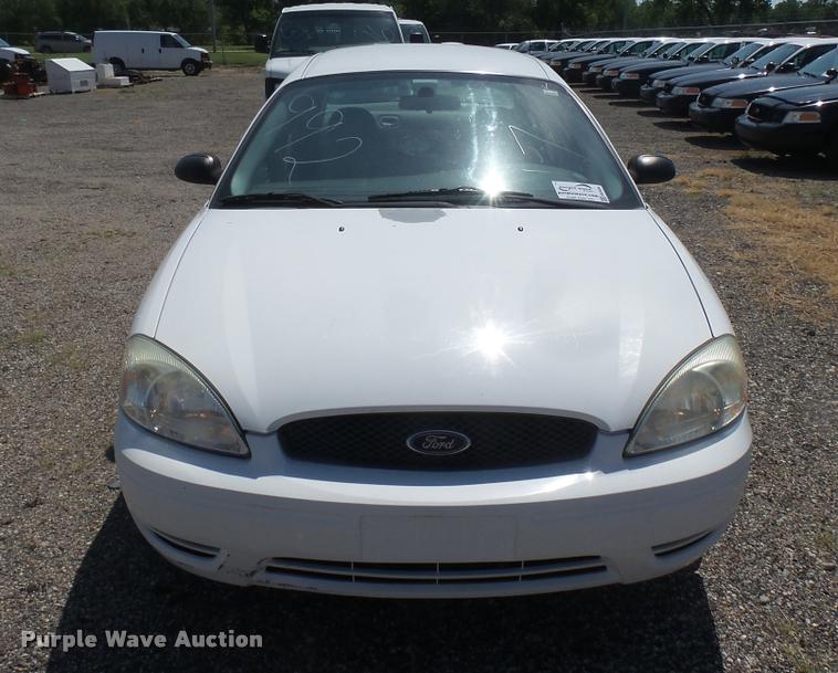 image for item DB3404 2006 Ford Taurus SE