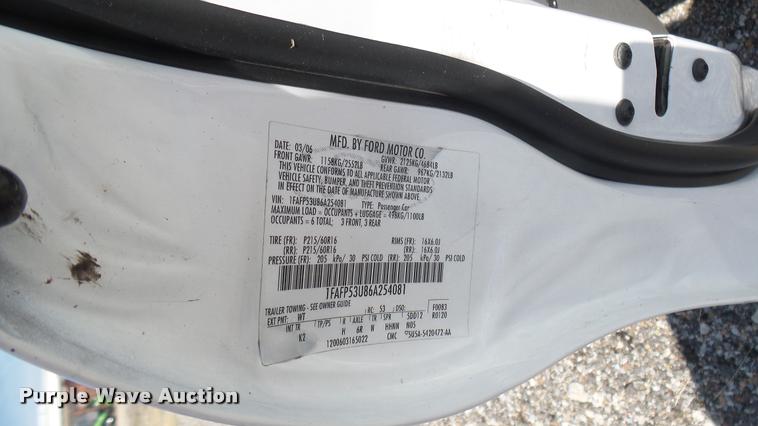 image for item DB3404 2006 Ford Taurus SE